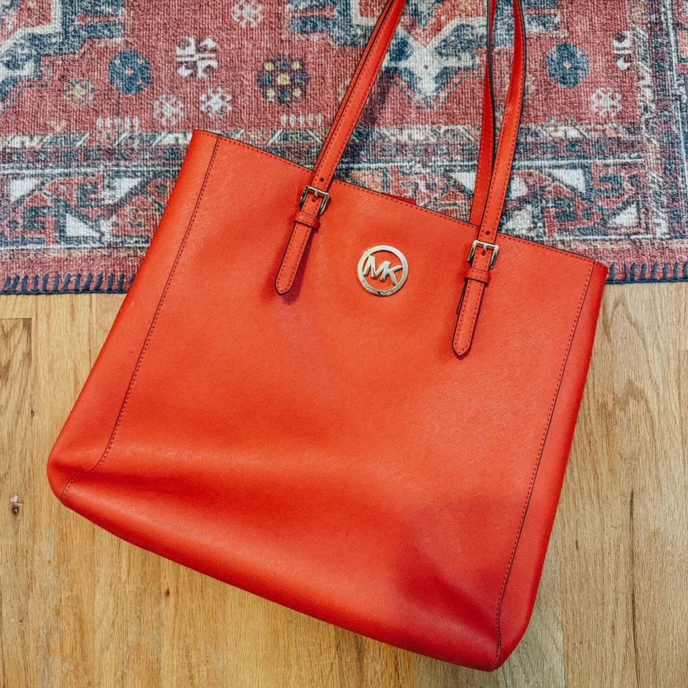 Michael Kors Tote